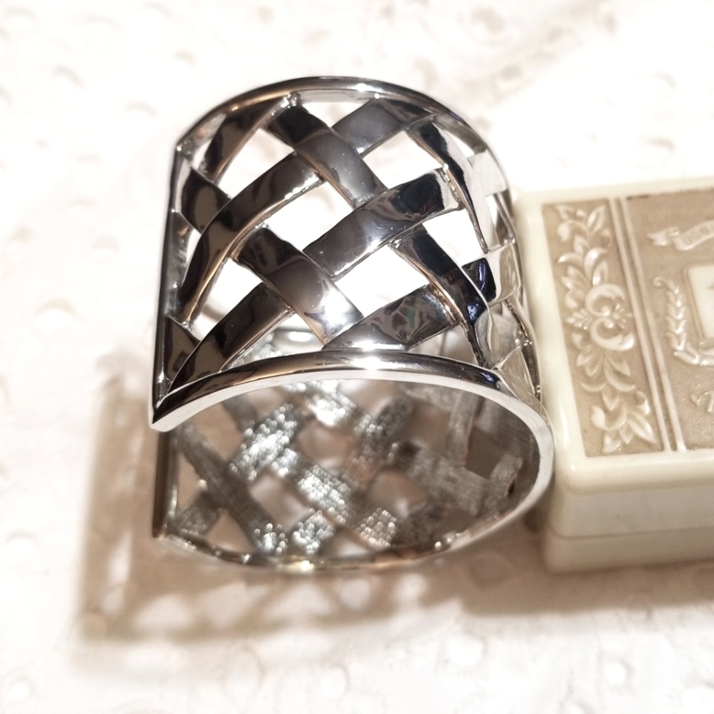 Vtg Kjl Kenneth Jay Lane Basket Weave Cuff Bangle… - image 4